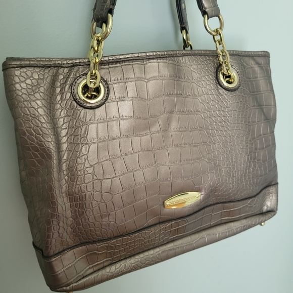 Liz Claiborne Metallic Taupe Gold Faux Alligator Embossed Shoulder Bag Purse - Picture 3 of 16